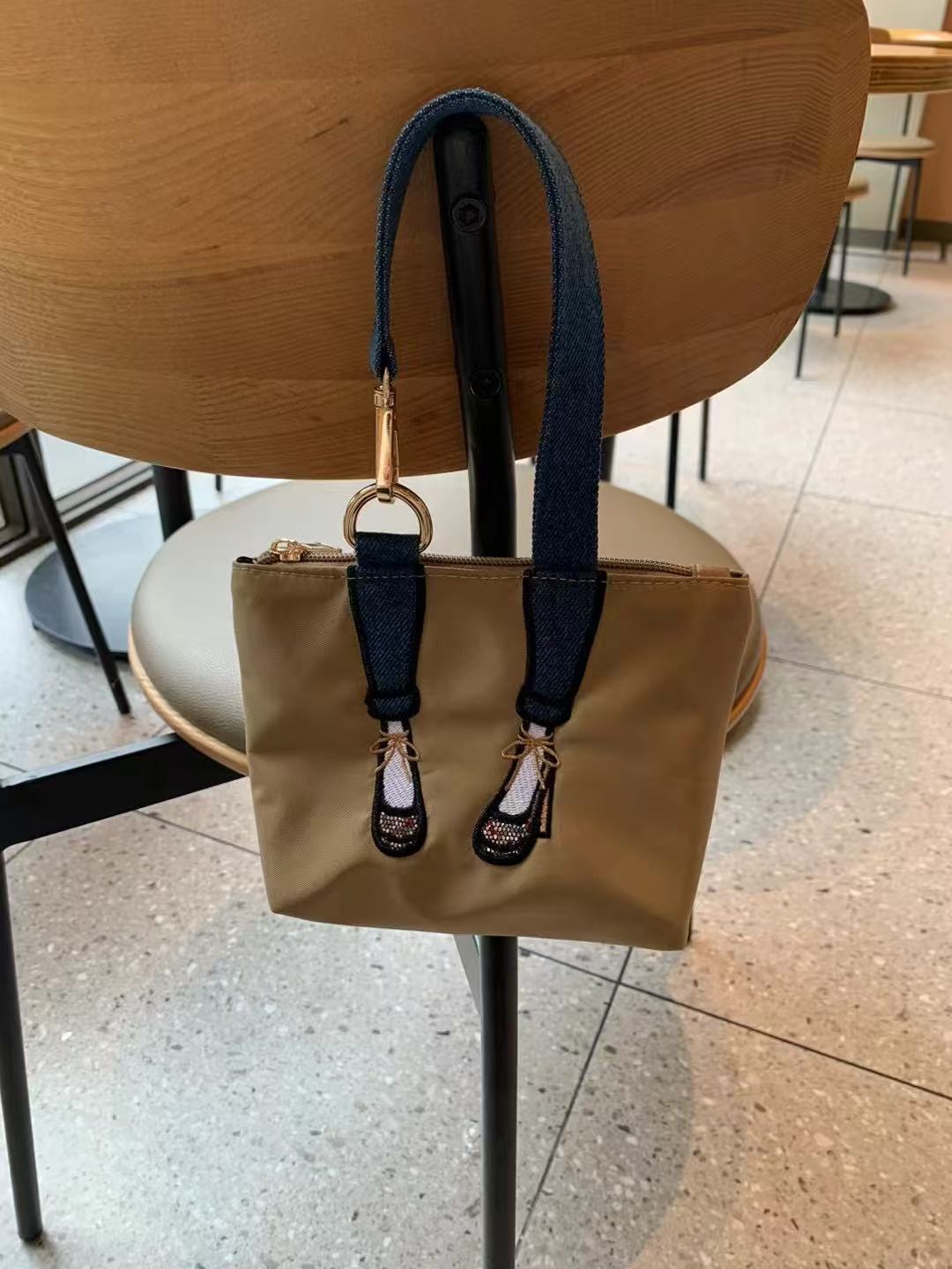 Modna haftowana portmonetka, w – Embroidery Bag recenzja i cena